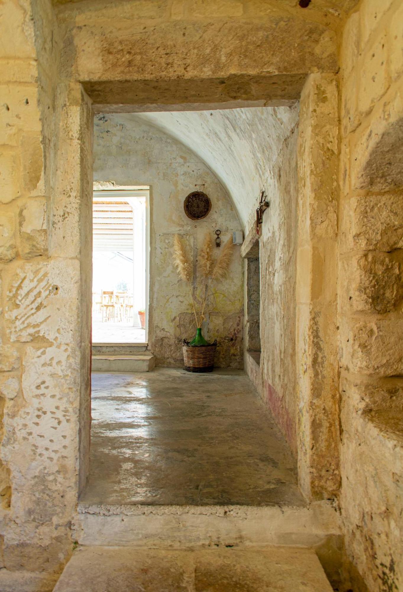 Hotel Masseria Rauccio 4*
